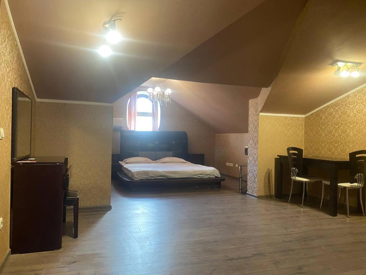 Valencia Hotel Odessa Ngoại thất bức ảnh
